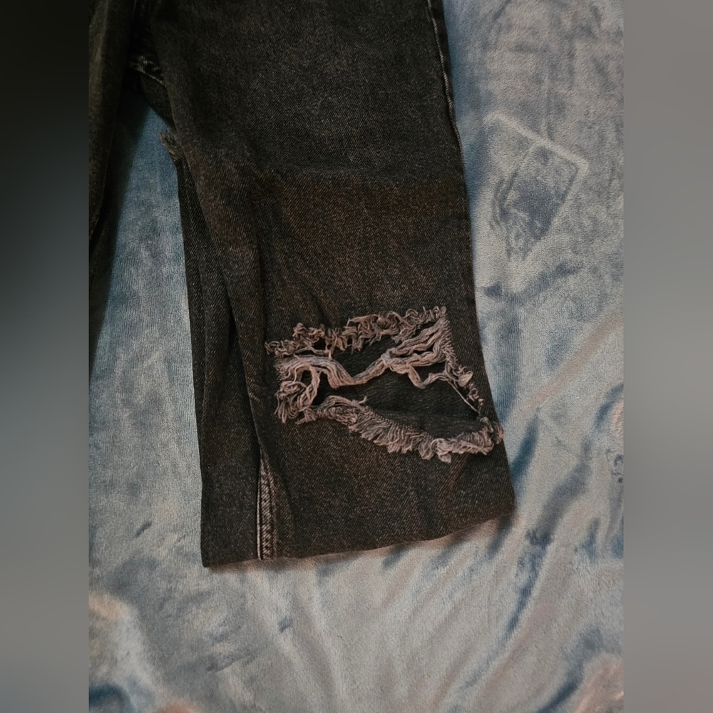 Zara High Rise Black Ripped Jeans - Picture 12 of 15